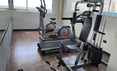 1 AMB DIVISIBLE - PILETA C/VERDE-SUM-GYM