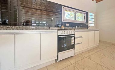 Venta casa 4 amb, Las lomas Miramar a estrenar