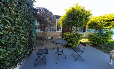 CASA EN VENTA CON GRAN TERRENO - AMENABAR 3766