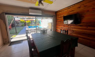CASA EN VENTA CON GRAN TERRENO - AMENABAR 3766