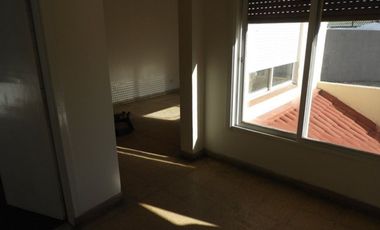 Departamento 2 ambientes tipo PH sin expensas