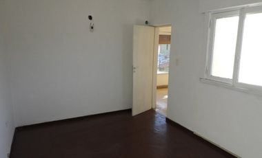 Departamento 2 ambientes tipo PH sin expensas