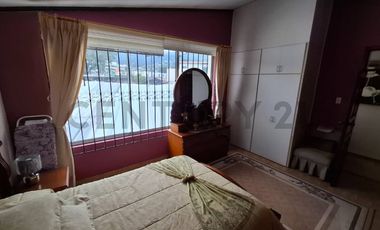 Casa de oportunidad en Conocoto con 5 dormitorios y piscina cubierta