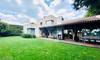 Casa en renta en Club de Golf los Encinos