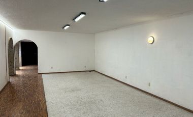 Oficina en renta Providencia
