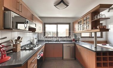 Casa en Arriendo en Quinchamali, Las Condes