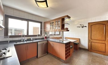 Casa en Arriendo en Quinchamali, Las Condes