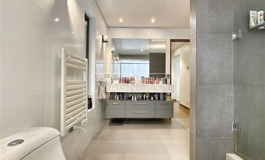 Casa en Arriendo en Quinchamali, Las Condes