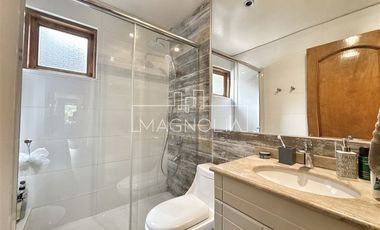 Casa en Arriendo en Quinchamali, Las Condes