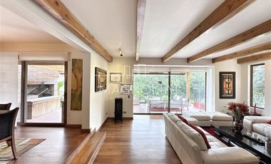 Casa en Arriendo en Quinchamali, Las Condes