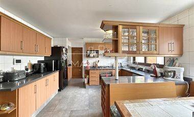 Casa en Arriendo en Quinchamali, Las Condes