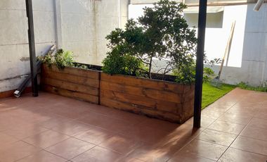 CASA EN ARRIENDO EN CONDOMINIO VALLE ESCONDIDO