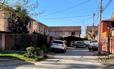CASA EN ARRIENDO EN CONDOMINIO VALLE ESCONDIDO