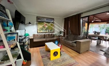 CASA CON PISCINA Y QUINCHO EN CONDOMINIO