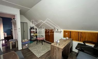 CASA CON PISCINA Y QUINCHO EN CONDOMINIO
