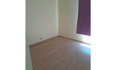 SE ARRIENDA HERMOSA CASA SECTOR LA COLINA CERCANA  A SCUOLA ITALIANA