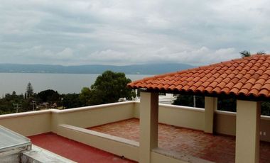 Hermosa casa a estrenar en San Juan Cosala-Chapala