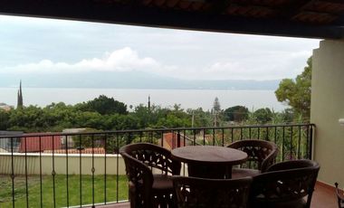 Hermosa casa a estrenar en San Juan Cosala-Chapala
