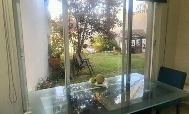 Portones de Gran Jardín, Magnifica residencia ubicada en calle cerrada