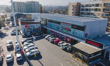 Local Comercial en Arriendo en Av. La Dehesa 457, Lo Barnechea