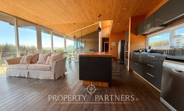 Pichilemu, Casa con Despejada vista al mar en el Pangal