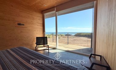 Pichilemu, Casa con Despejada vista al mar en el Pangal