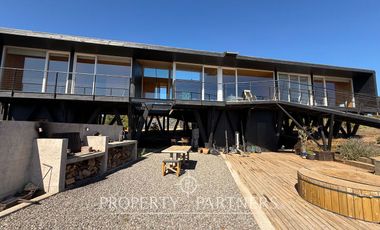 Pichilemu, Casa con Despejada vista al mar en el Pangal