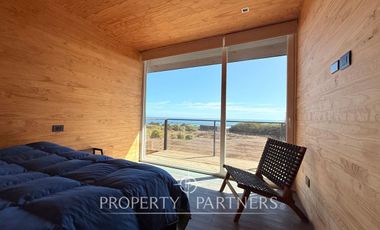 Pichilemu, Casa con Despejada vista al mar en el Pangal