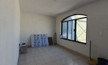 Renta Terreno con área de oficinas, Valle de los Tules Tultitlan