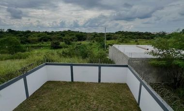 Venta de casa moderna para estrenar, a 5 minutos de Liverpool