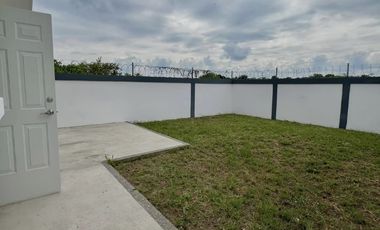 Venta de casa moderna para estrenar, a 5 minutos de Liverpool