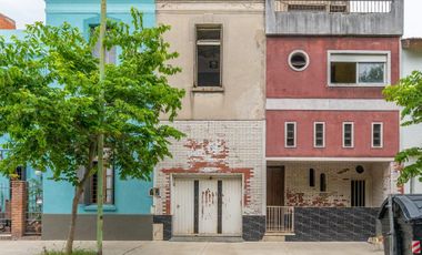 Casa en venta a refaccionar. OPORTUNIDAD