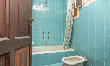 Casa en venta a refaccionar. OPORTUNIDAD