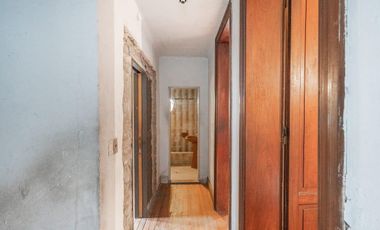 Casa en venta a refaccionar. OPORTUNIDAD