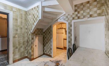 Casa en venta a refaccionar. OPORTUNIDAD