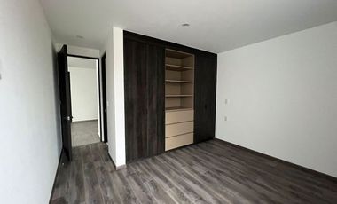 CASA EN PASEO DEL PARQUE, TRES MARÍAS