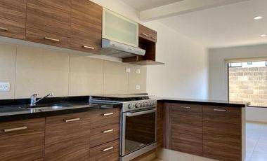 Casa en Venta Fraccionamiento Vista Bosques, a 25 minutos de Santa Fe CDMX.