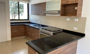 Casa en Venta Fraccionamiento Vista Bosques, a 25 minutos de Santa Fe CDMX.