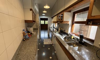 Alquiler, Casa, 4 dormitorios, piscina, jardin