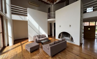 Alquiler, Casa, 4 dormitorios, piscina, jardin