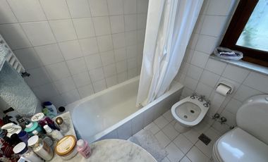 Alquiler, Casa, 4 dormitorios, piscina, jardin