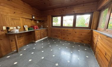 Alquiler, Casa, 4 dormitorios, piscina, jardin