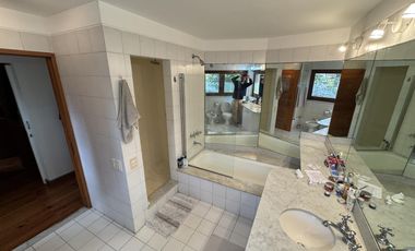 Alquiler, Casa, 4 dormitorios, piscina, jardin