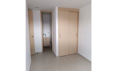 Venta apartamento con zonas comunes en Sabaneta, sector Alcázar