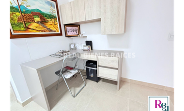 Vendo hermosa casa medianera en unidad cerrada.