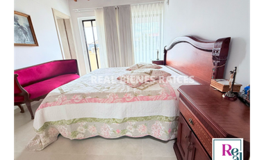 Vendo hermosa casa medianera en unidad cerrada.