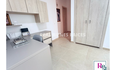 Vendo hermosa casa medianera en unidad cerrada.