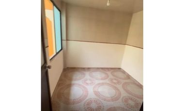 SE VENDE PRIMER PISO ES PROPIEDAD HORIZONTAL
