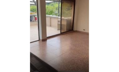 SE VENDE PRIMER PISO ES PROPIEDAD HORIZONTAL