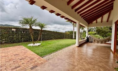 Hermosa casa en venta El Carmen de Viboral (JS)